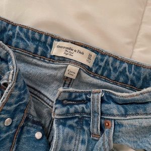 Abercrombie & Fitch • the dad high rise jeans • size 00